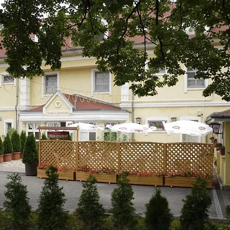 Aranysas Hotel Alsóörs